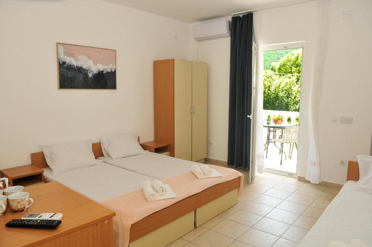 בודווה Guest House Markovic מראה חיצוני תמונה