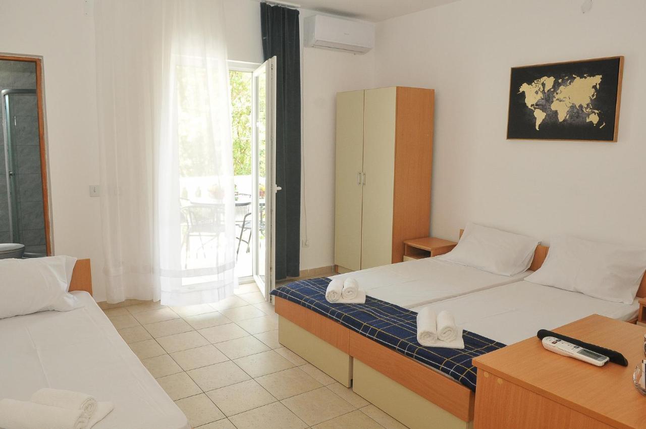 בודווה Guest House Markovic מראה חיצוני תמונה