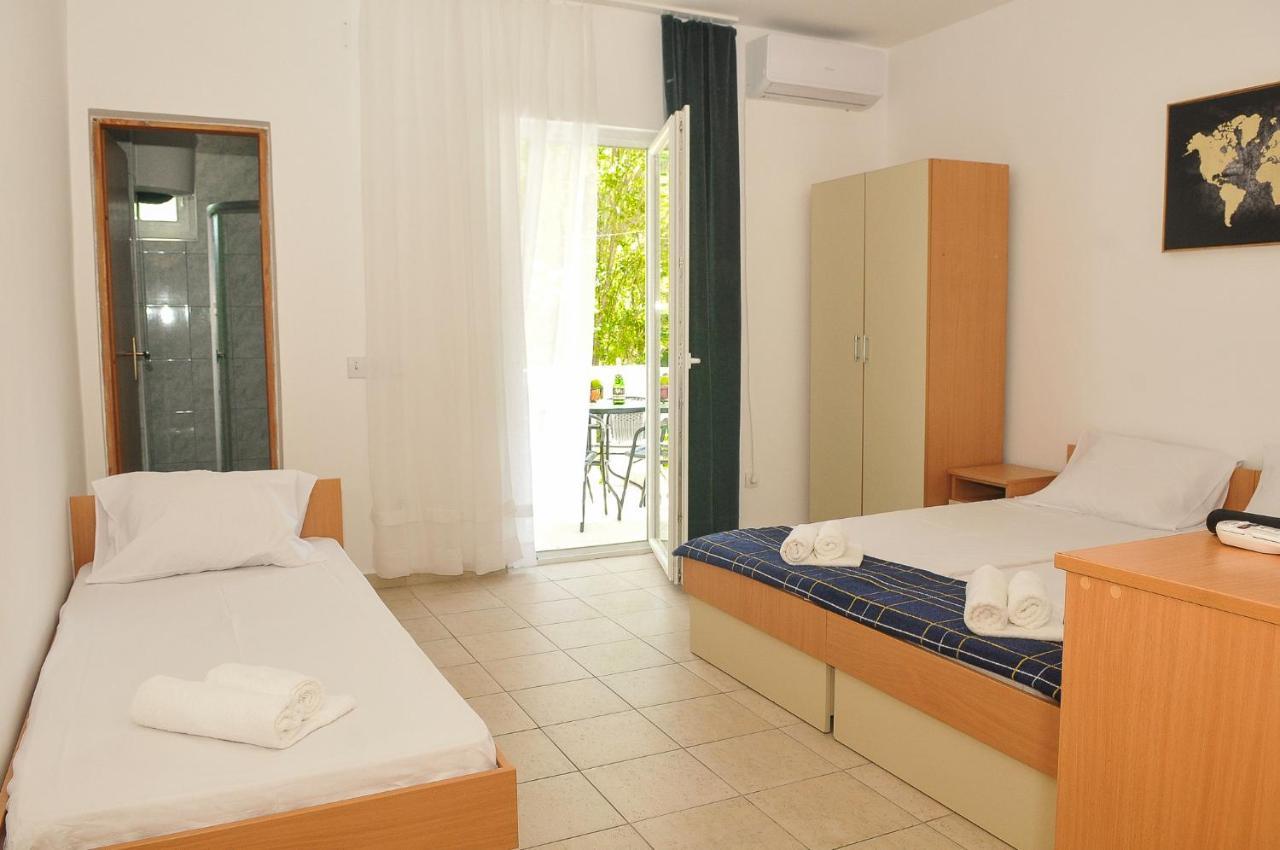 בודווה Guest House Markovic מראה חיצוני תמונה